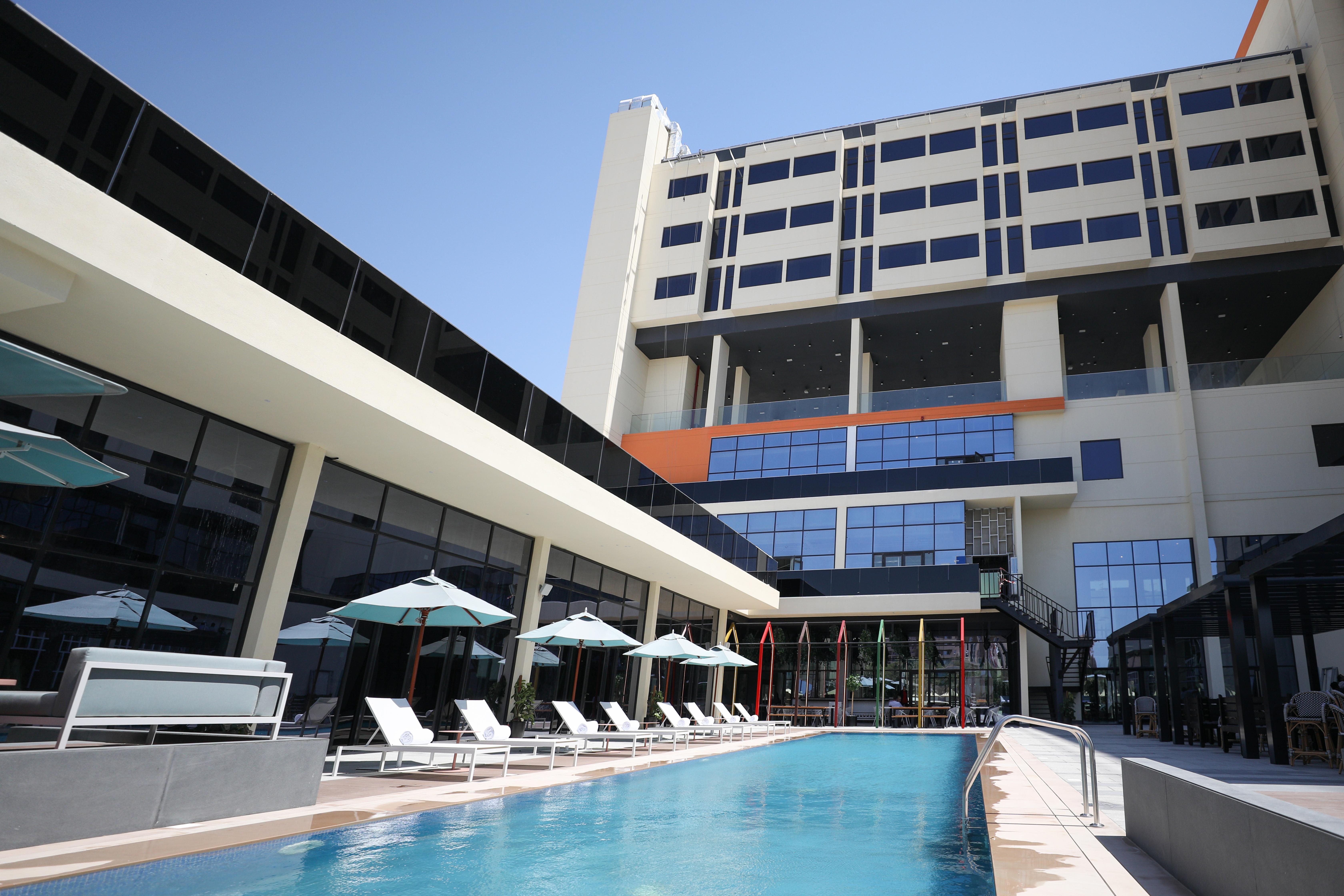 Studio One Hotel Dubai Exterior foto